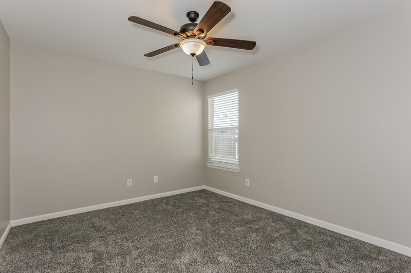 2,270/Mo, 2847 Park Place Dr Grand Prairie, TX 75052 Bedroom View