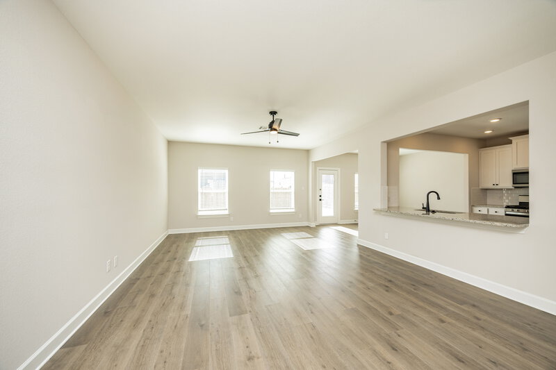 2,110/Mo, 1213 Bullock Dr Princeton, TX 75407 Living Room View
