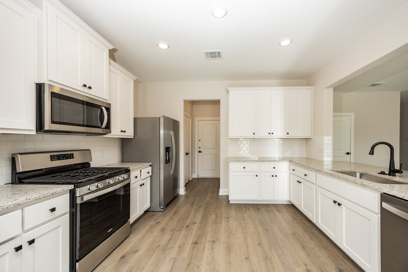 2,110/Mo, 1213 Bullock Dr Princeton, TX 75407 Kitchen View