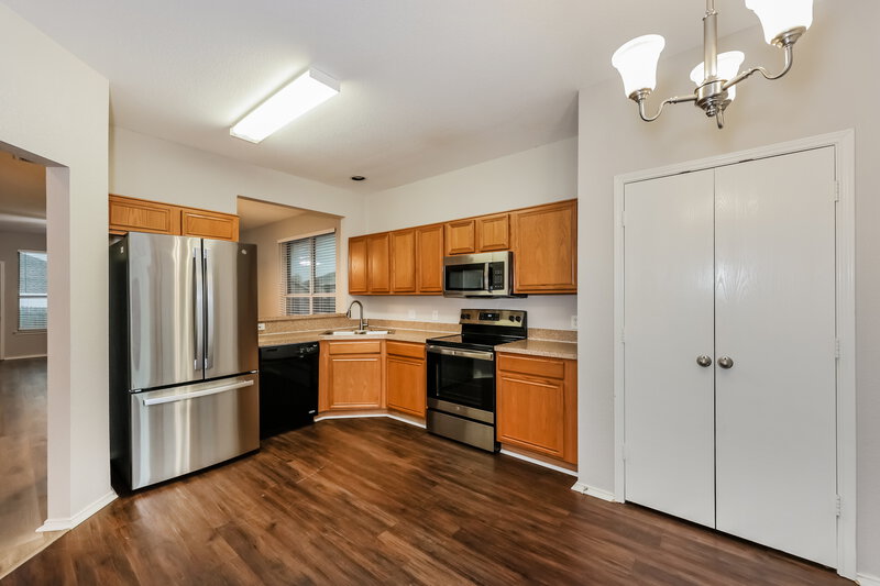 1,885/Mo, 9920 Legacy Dr Fort Worth, TX 76108 Misc View 6