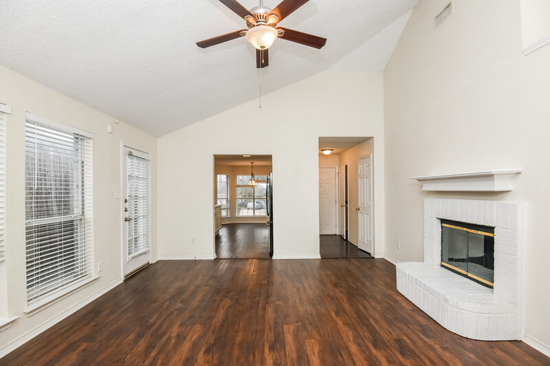 1,935/Mo, 10420 Pleasant Mound Dr Fort Worth, TX 76108 Misc View 3