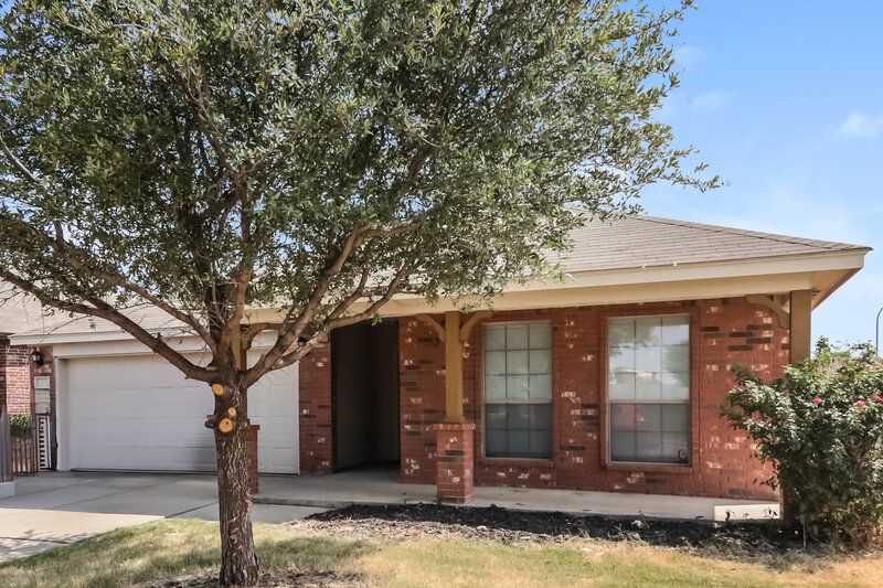 2,185/Mo, 14000 Coyote Trl Haslet, TX 76052 Front View