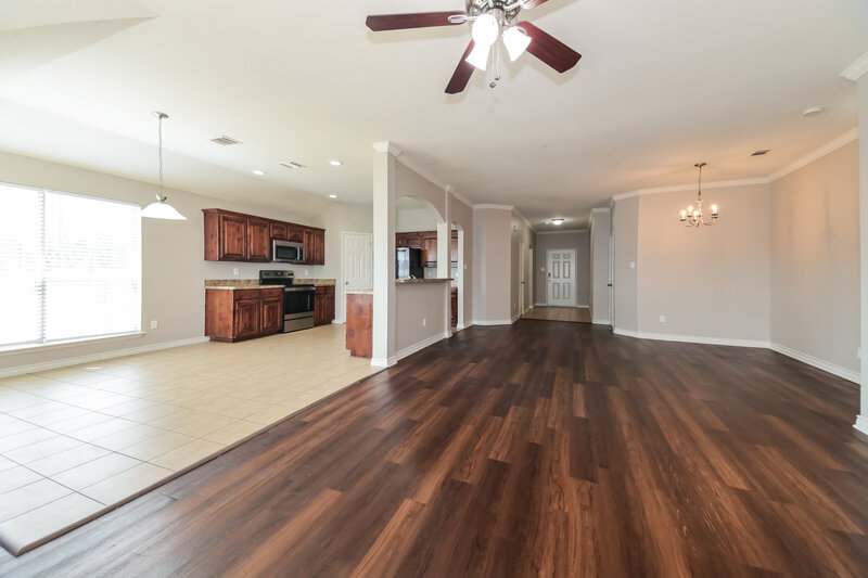 2,185/Mo, 14000 Coyote Trl Haslet, TX 76052 Living Room View 3
