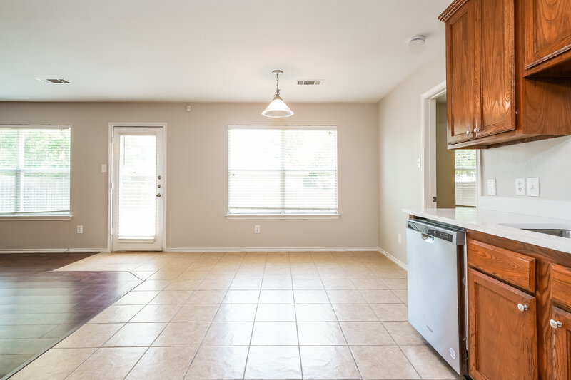 2,260/Mo, 908 Chase Ln Denton, TX 76209 Dining Room View