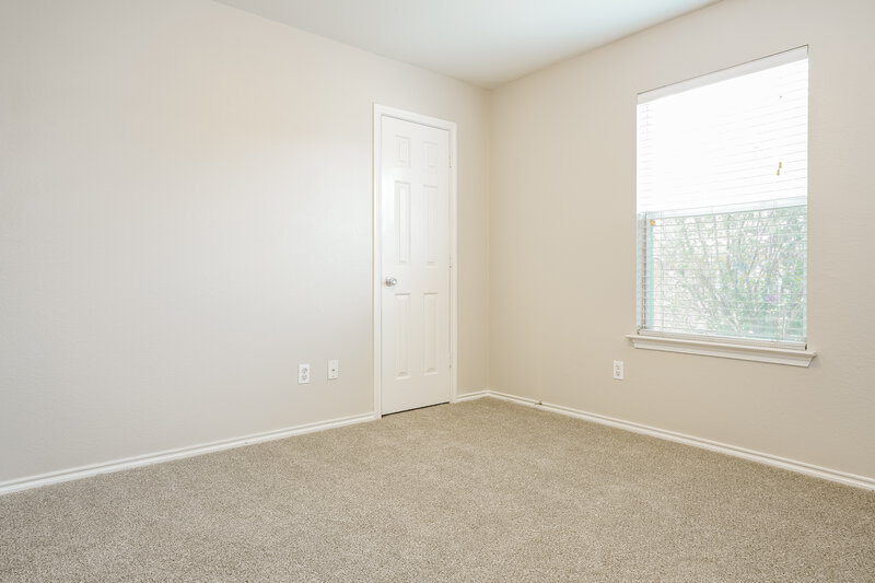 2,260/Mo, 908 Chase Ln Denton, TX 76209 Bedroom View 2
