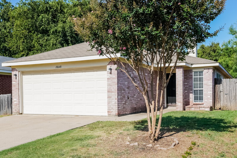1,735/Mo, 10648 Towerwood Dr Fort Worth, TX 76140 Front View