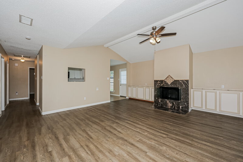 1,975/Mo, 8145 Waterside Trl Fort Worth, TX 76137 Living Room View 2