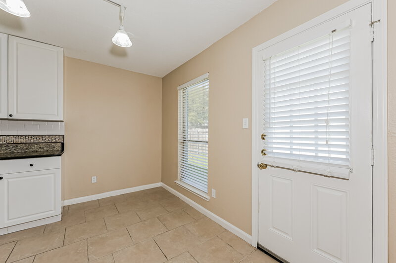 1,975/Mo, 8145 Waterside Trl Fort Worth, TX 76137 Dining Room View