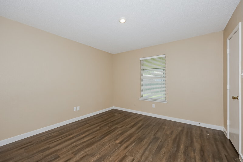 1,975/Mo, 8145 Waterside Trl Fort Worth, TX 76137 Bedroom View 2