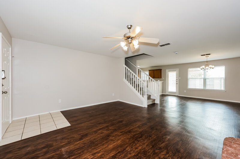 2,055/Mo, 304 Heritage Dr Crowley, TX 76036 Living Room View 2