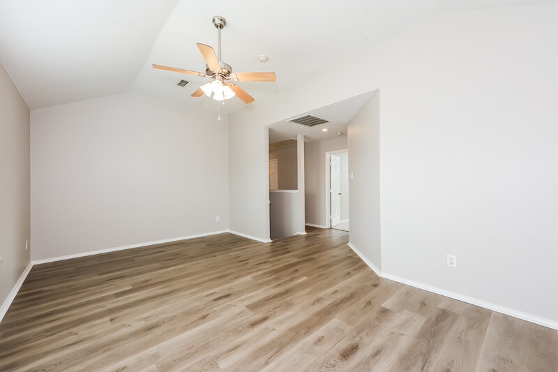 2,055/Mo, 304 Heritage Dr Crowley, TX 76036 Family Room View
