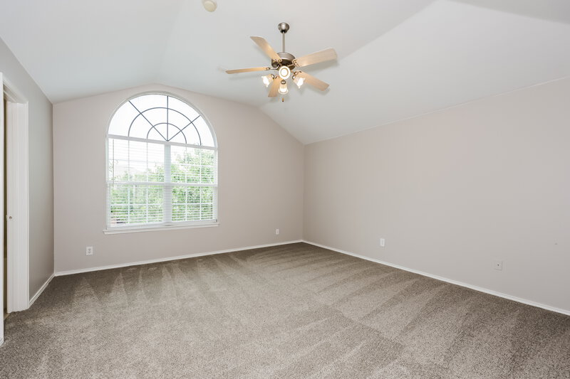 2,055/Mo, 304 Heritage Dr Crowley, TX 76036 Main Bedroom View