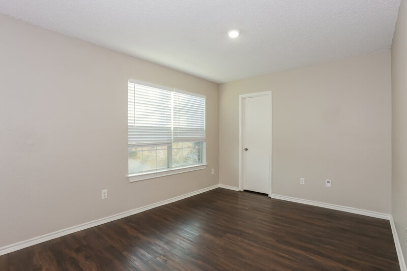 2,250/Mo, 9936 Sparrow Hawk Ln Fort Worth, TX 76108 Bedroom View