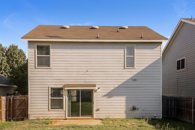 1,815/Mo, 1632 Wickham Dr Burleson, TX 76028 Rear View