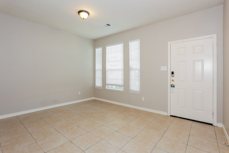 1,855/Mo, 2804 Hilcroft Ave Denton, TX 76210 Foyer View