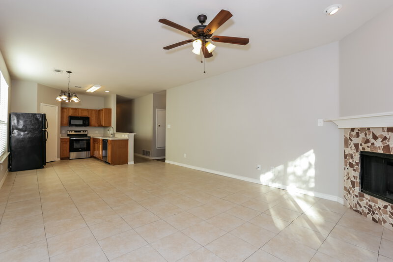 1,855/Mo, 2804 Hilcroft Ave Denton, TX 76210 Living Room View 2