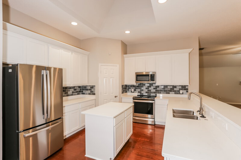 2,620/Mo, 7908 Cabin Ct Arlington, TX 76002 Kitchen View