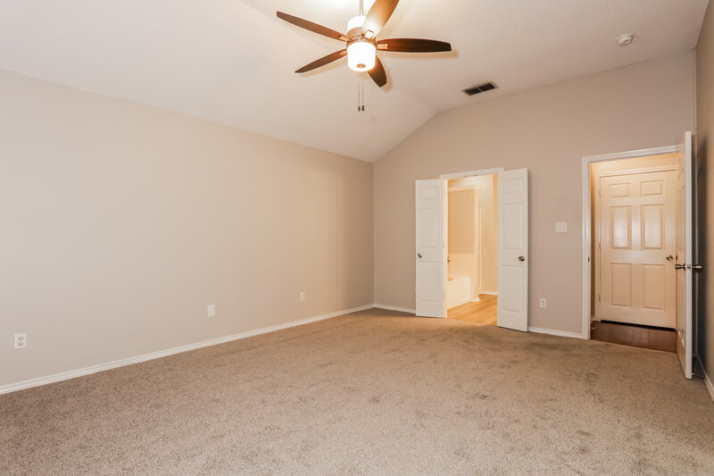 2,620/Mo, 7908 Cabin Ct Arlington, TX 76002 Main Bedroom View 2