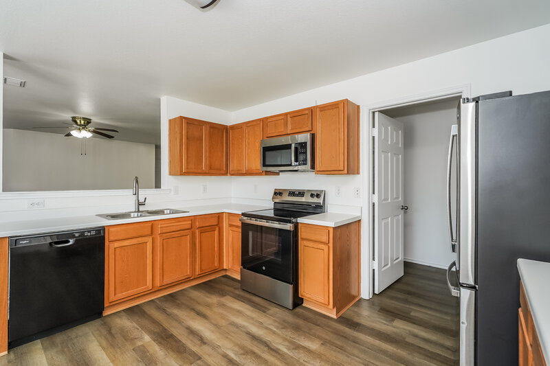 2,045/Mo, 5328 Lava Rock Dr Fort Worth, TX 76179 Kitchen View 2