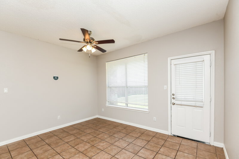1,655/Mo, 6441 Freshwater Ln Fort Worth, TX 76179 Dining Room View