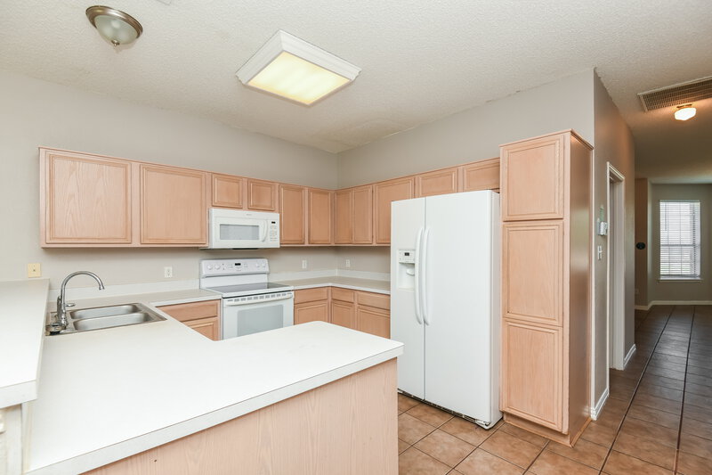 1,655/Mo, 6441 Freshwater Ln Fort Worth, TX 76179 Kitchen View 2