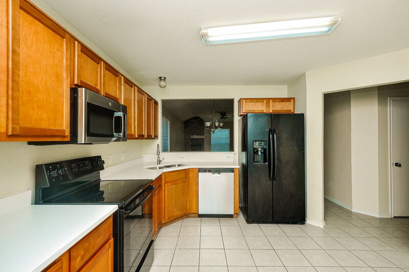 2,310/Mo, 3416 Saint Vincent Rd Fort Worth, TX 76123 Kitchen View
