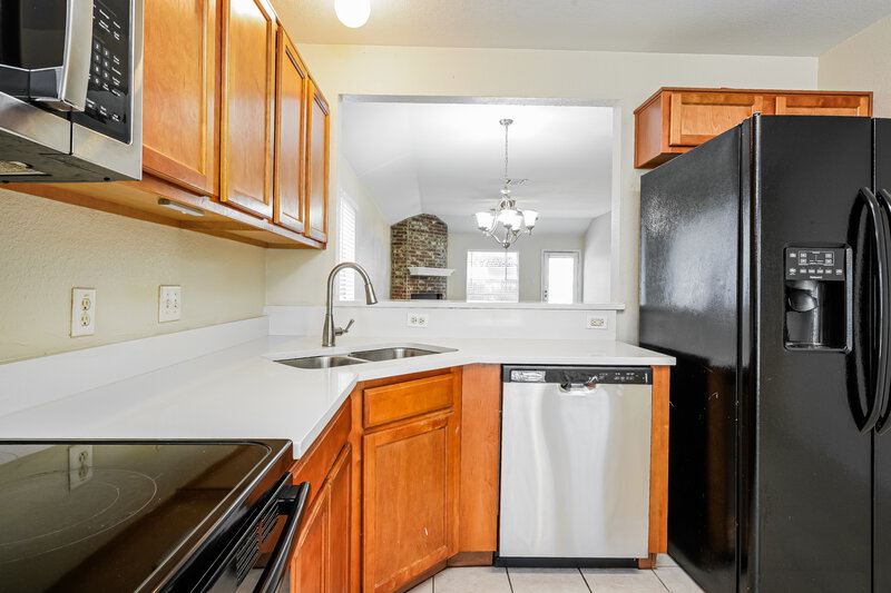 1,895/Mo, 3416 Saint Vincent Rd Fort Worth, TX 76123 Kitchen View 2