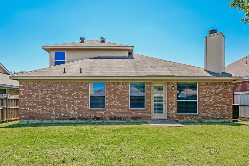 1,895/Mo, 3416 Saint Vincent Rd Fort Worth, TX 76123 Rear View