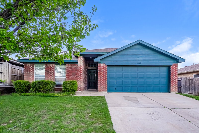 2,200/Mo, 6440 Stonewater Bend Trl Fort Worth, TX 76179 External View