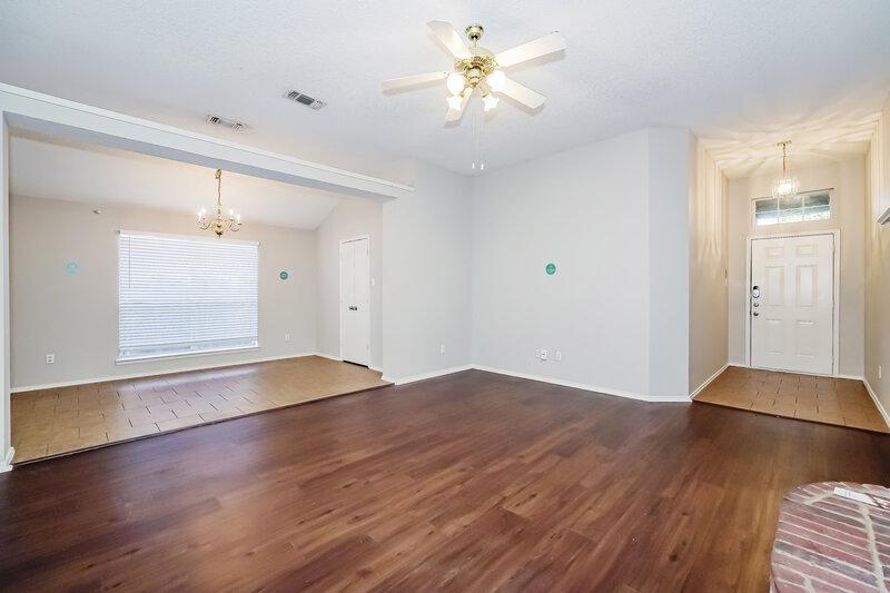 2,200/Mo, 6440 Stonewater Bend Trl Fort Worth, TX 76179 Living Room View 2
