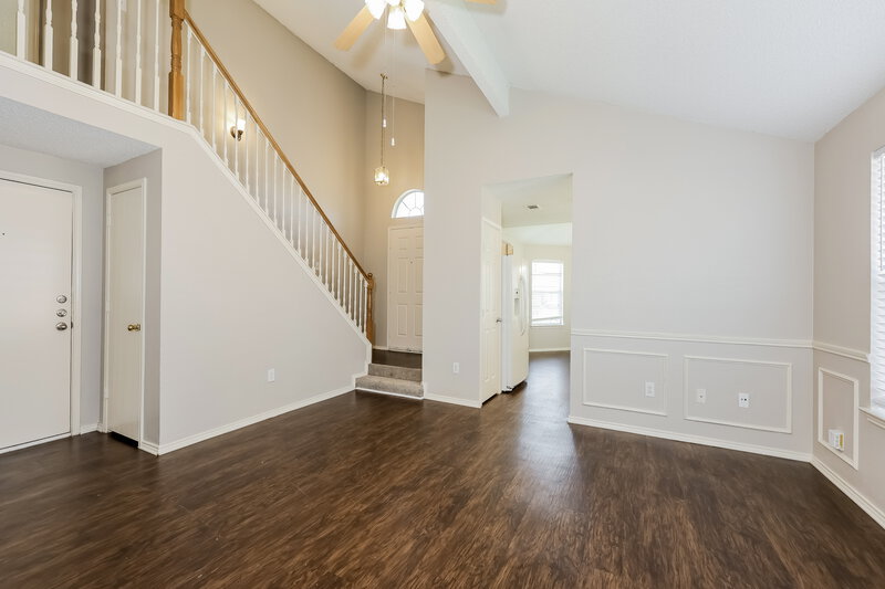 2,095/Mo, 4604 Quarry Cir Fort Worth, TX 76244 Living Room View 3
