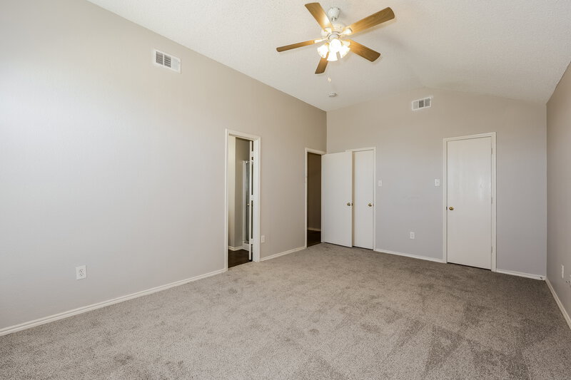 2,095/Mo, 4604 Quarry Cir Fort Worth, TX 76244 Main Bedroom View 2