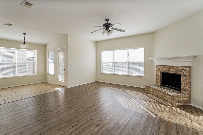 1,770/Mo, 2525 Tar Heel Dr Fort Worth, TX 76123 Living Room View