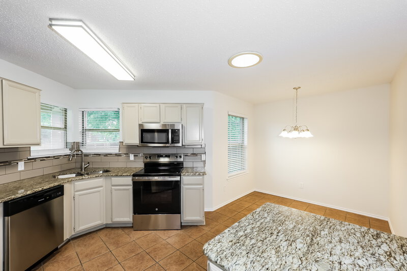 2,365/Mo, 6506 Nellie Dr Arlington, TX 76002 Kitchen View