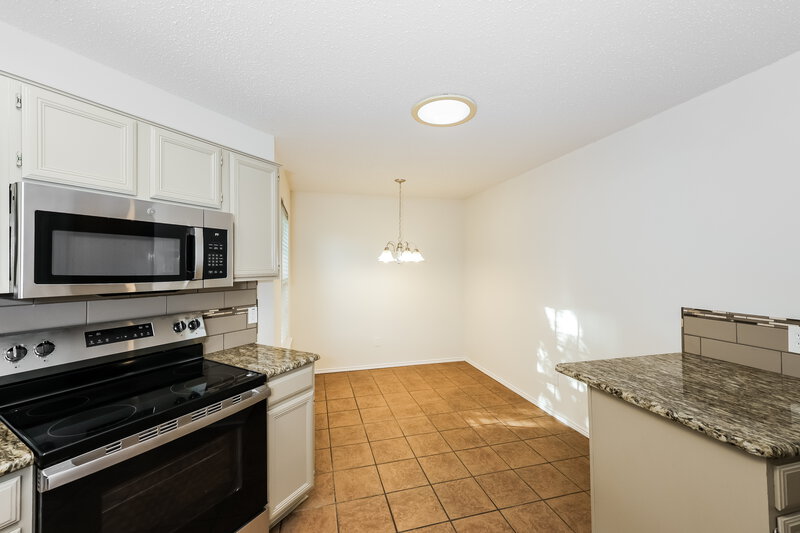 2,365/Mo, 6506 Nellie Dr Arlington, TX 76002 Kitchen View 3