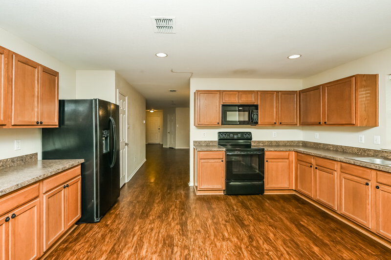 2,105/Mo, 16404 Cowboy Trl Justin, TX 76247 Kitchen View