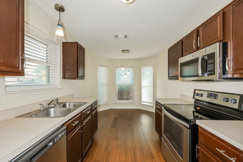 1,895/Mo, 2370 Stagecoach St Fort Worth, TX 76133 Kitchen View