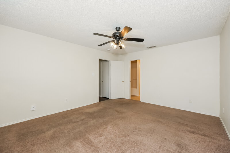 1,895/Mo, 2370 Stagecoach St Fort Worth, TX 76133 Main Bedroom View 2