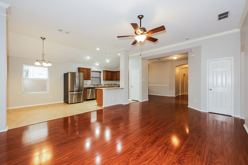 2,173/Mo, 7636 Hollow Forest Dr Fort Worth, TX 76123 Living Room View