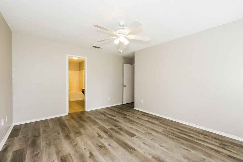2,115/Mo, 1223 Reeves Ln Cedar Hill, TX 75104 Main Bedroom View 2