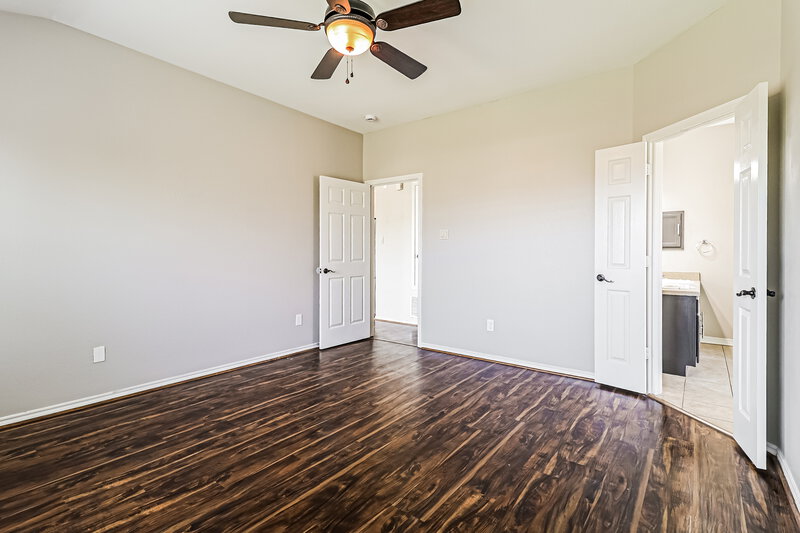1,875/Mo, 202 Freedom Trl Forney, TX 75126 Main Bedroom View 2