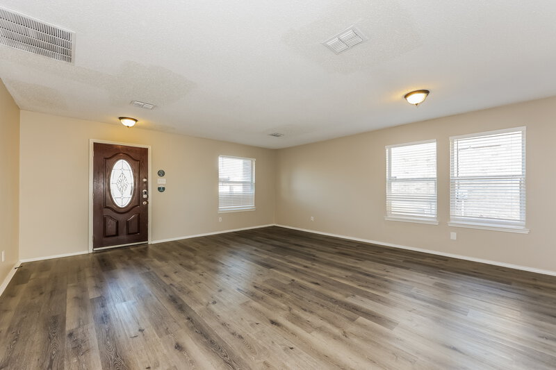 2,360/Mo, 1432 Lay St Cedar Hill, TX 75104 Living Room View