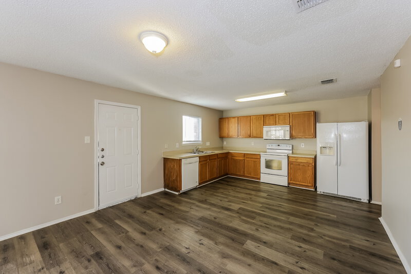 2,360/Mo, 1432 Lay St Cedar Hill, TX 75104 Kitchen View