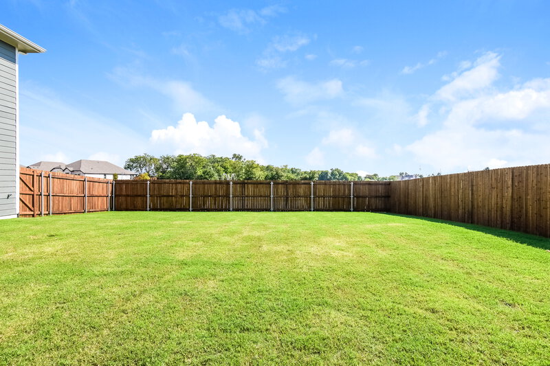 2,490/Mo, 975 Dayflower Ct Lavon, TX 75166 Rear View 2