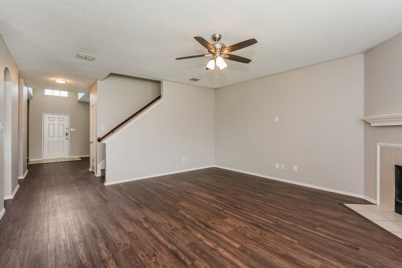 3,020/Mo, 1010 Hanover Dr Forney, TX 75126 Living Room View 2