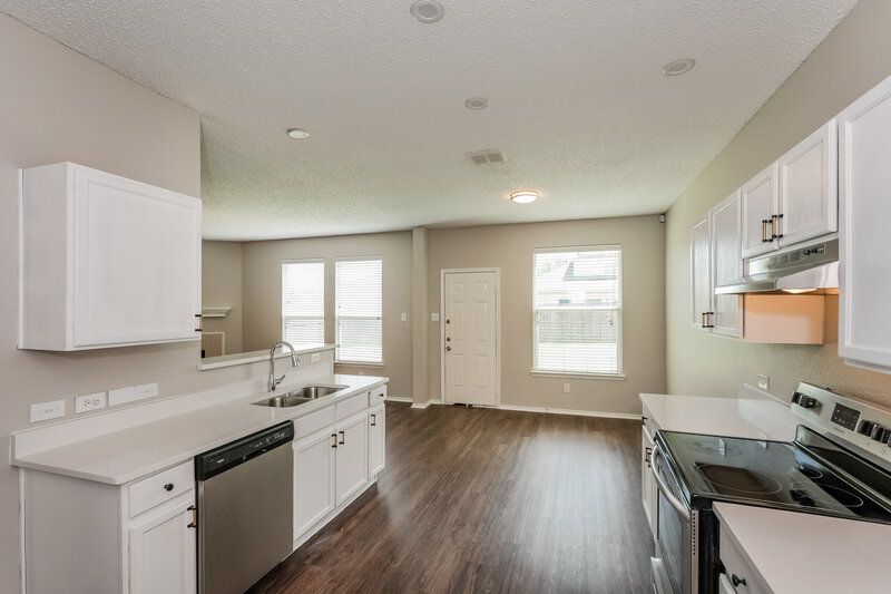 3,020/Mo, 1010 Hanover Dr Forney, TX 75126 Kitchen View