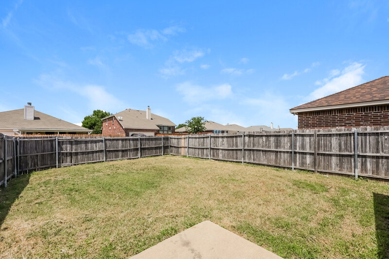 2,245/Mo, 1843 Shanna Dr Lancaster, TX 75134 Rear View