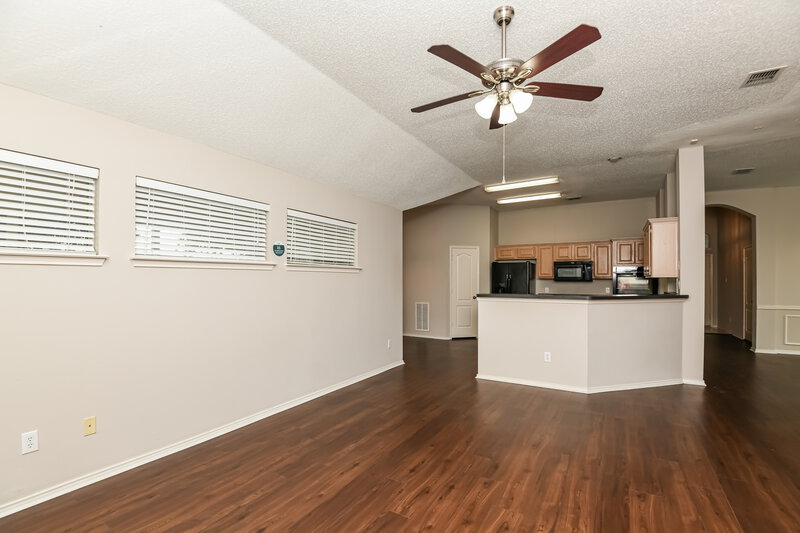 2,245/Mo, 4336 Estes Park Rd Haltom City, TX 76137 Living Room View 2
