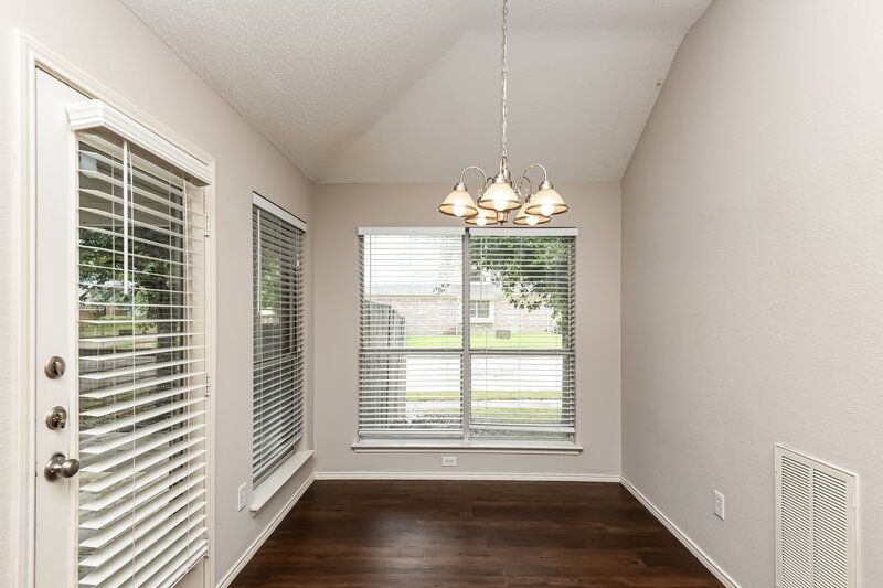 2,245/Mo, 4336 Estes Park Rd Haltom City, TX 76137 Breakfast Nook View