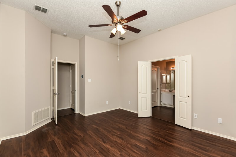 2,245/Mo, 4336 Estes Park Rd Haltom City, TX 76137 Main Bedroom View